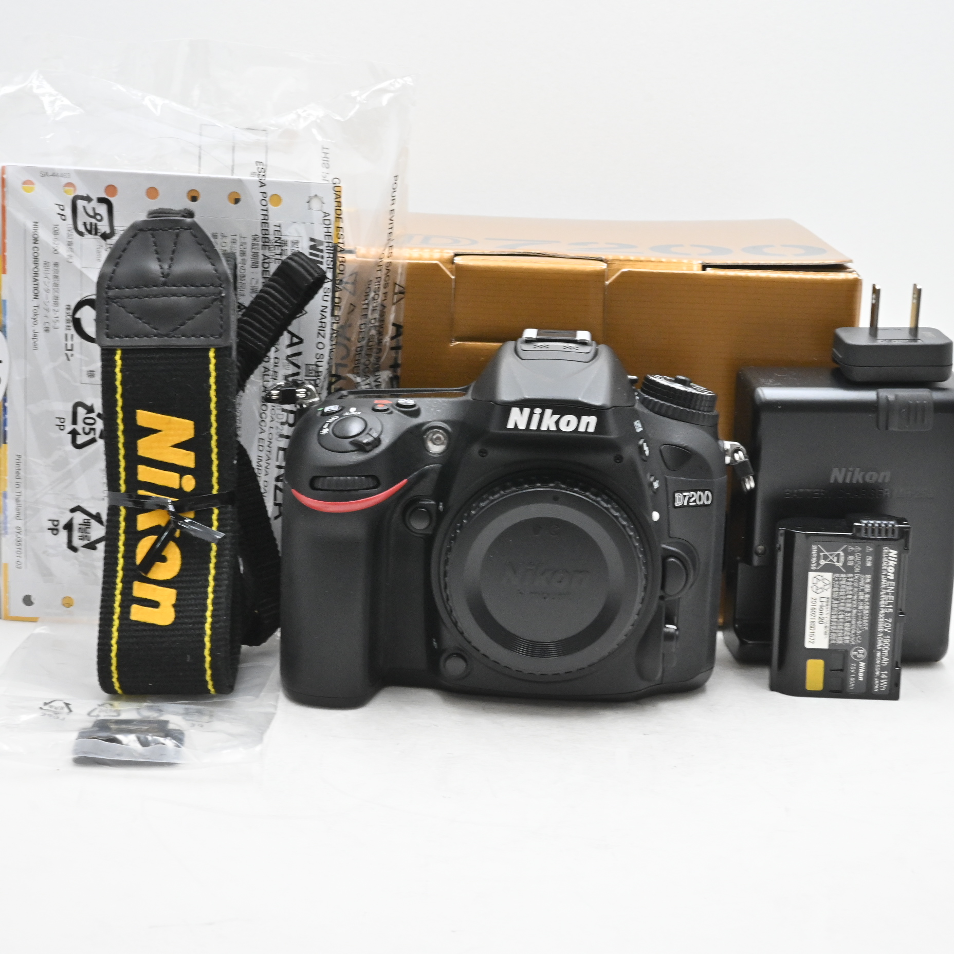 シャッター回数『6621』Nikon デジタル一眼レフカメラ D7200