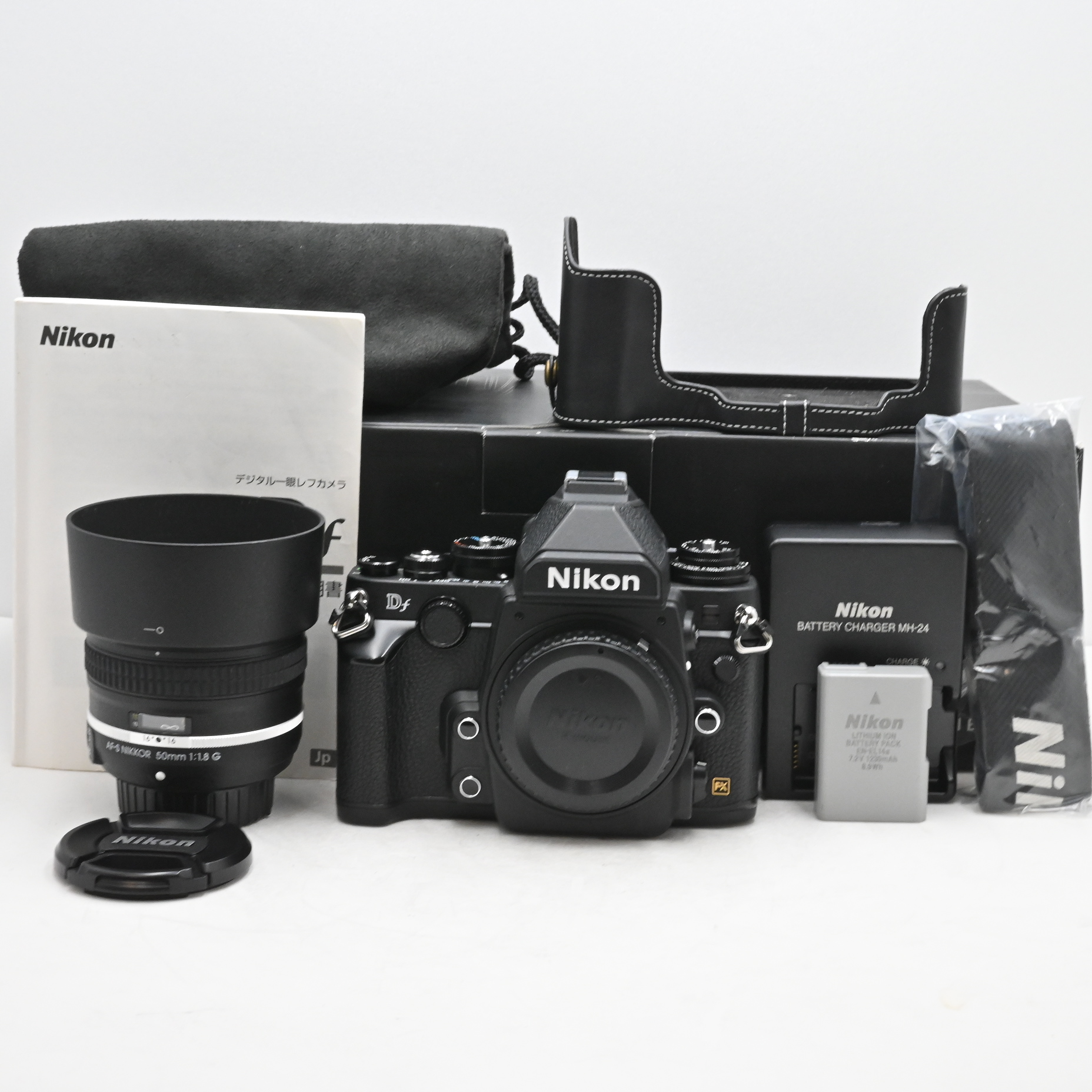 シャッター回数『7751』Nikon デジタル一眼レフカメラ Df 50mm f/1.8G Special Editionキット ブラック