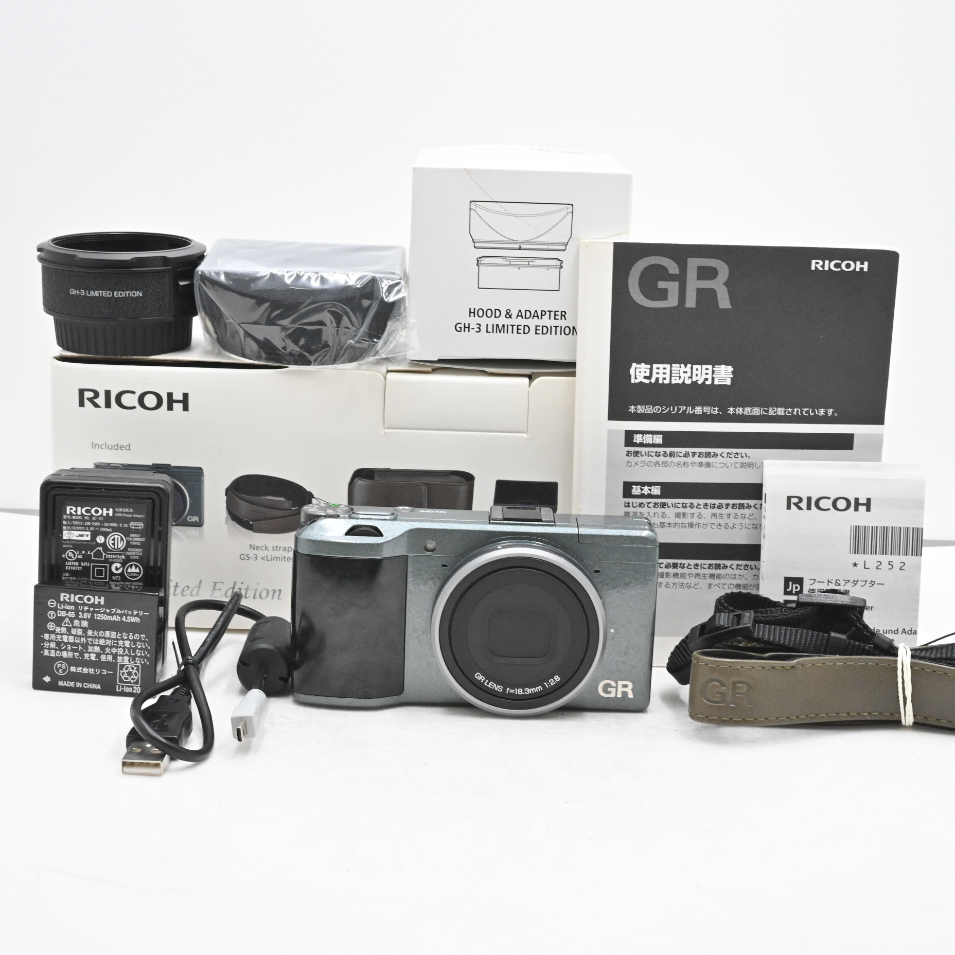 ショット数『2221』RICOH デジタルカメラ GR Limited Edition 全世界5,000台限定 グリーン色ウェーブトーン