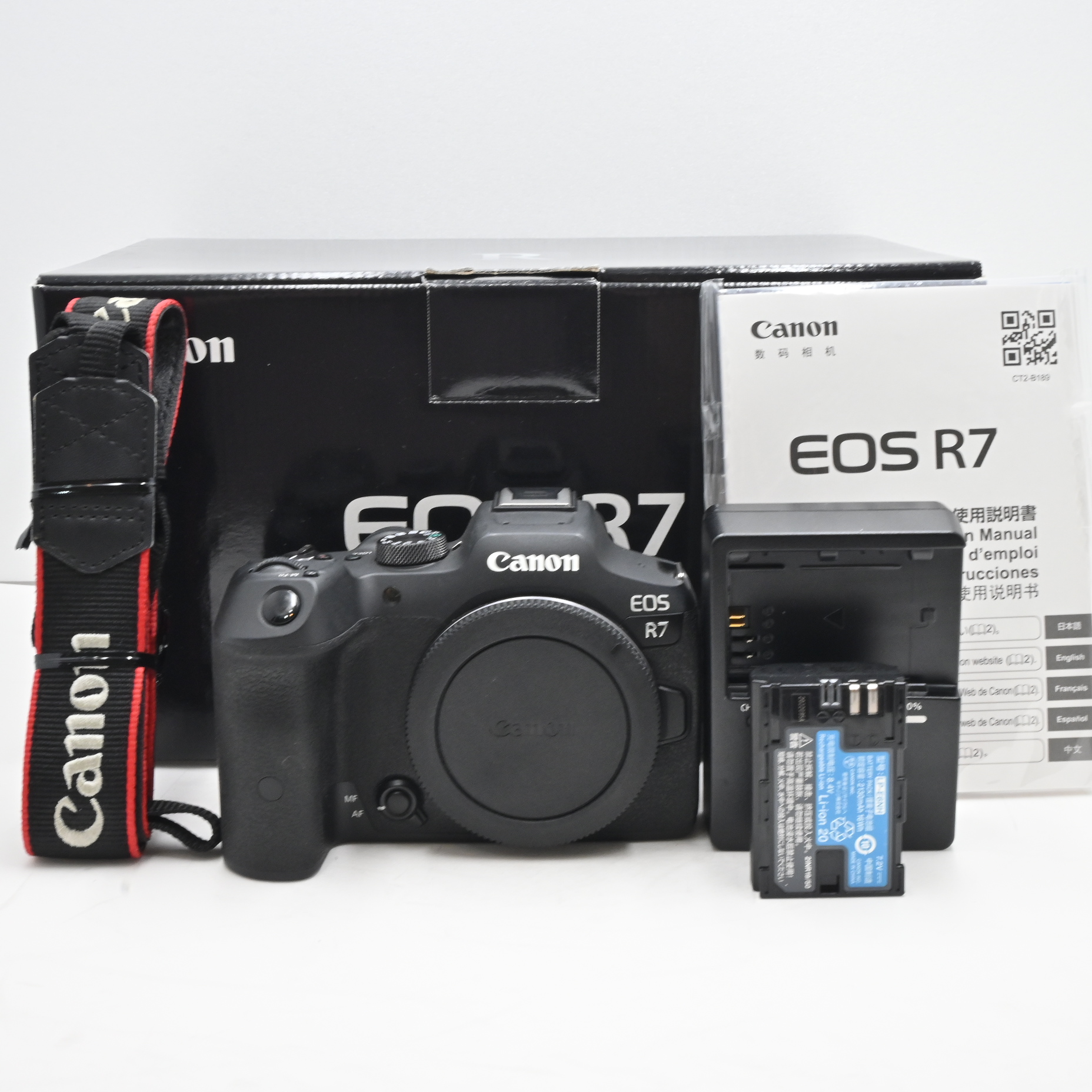 ショット数『11000以下』（6％使用）キヤノン EOS R7 ボディ