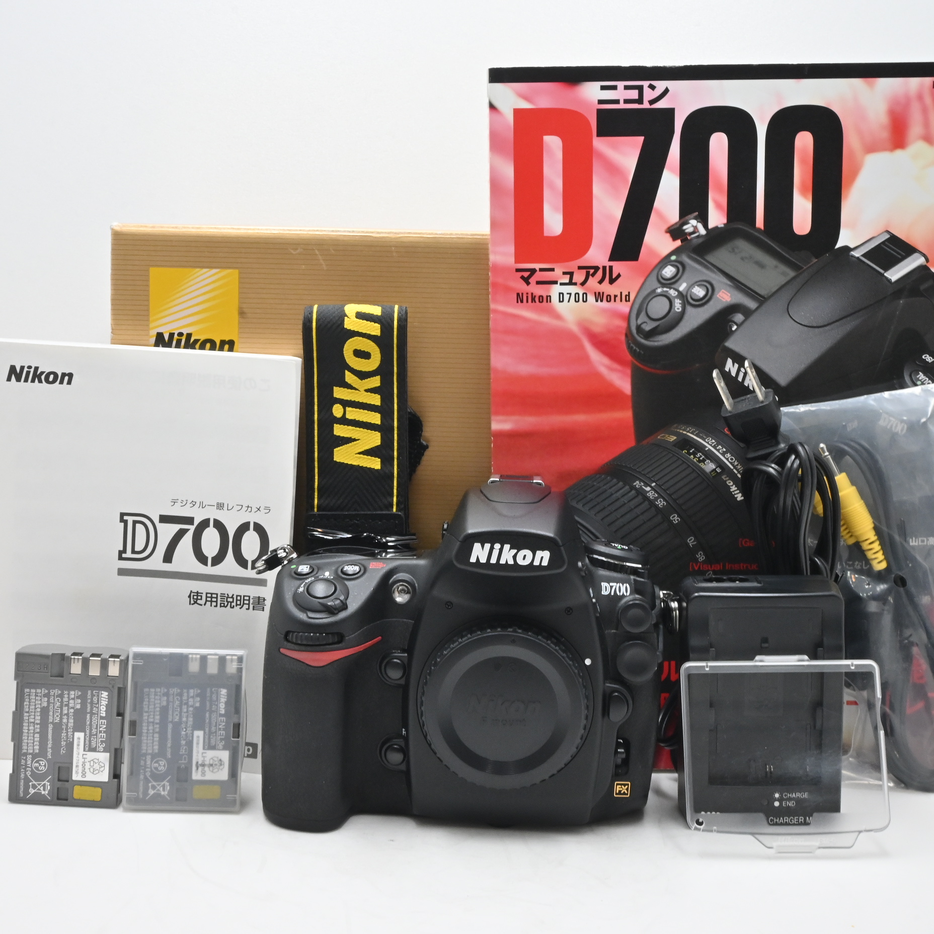 シャッター回数『2401』Nikon デジタル一眼レフカメラ D700 ボディ