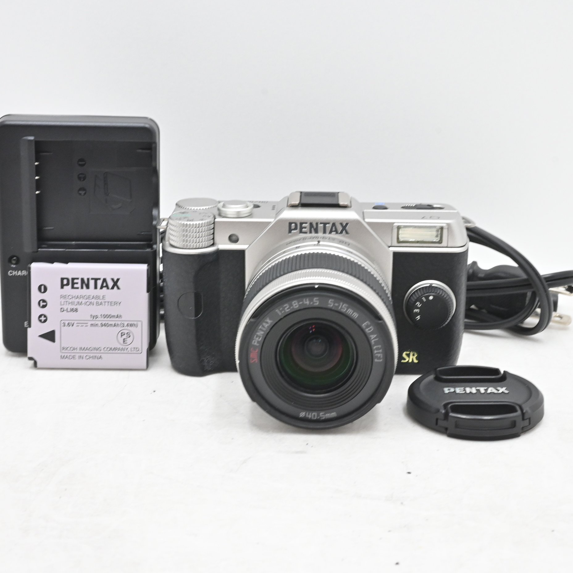 PENTAX ミラーレス一眼 Q7 ズームレンズキット [標準ズーム 02 STANDARD ZOOM] シルバー