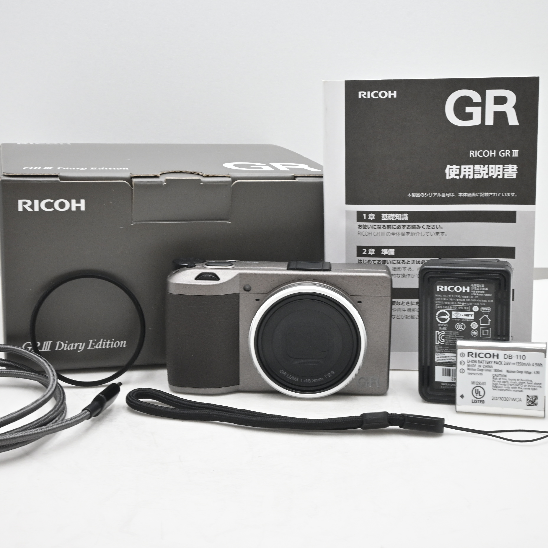 リコー	GR III Diary Edition メタリックウォームグレー
