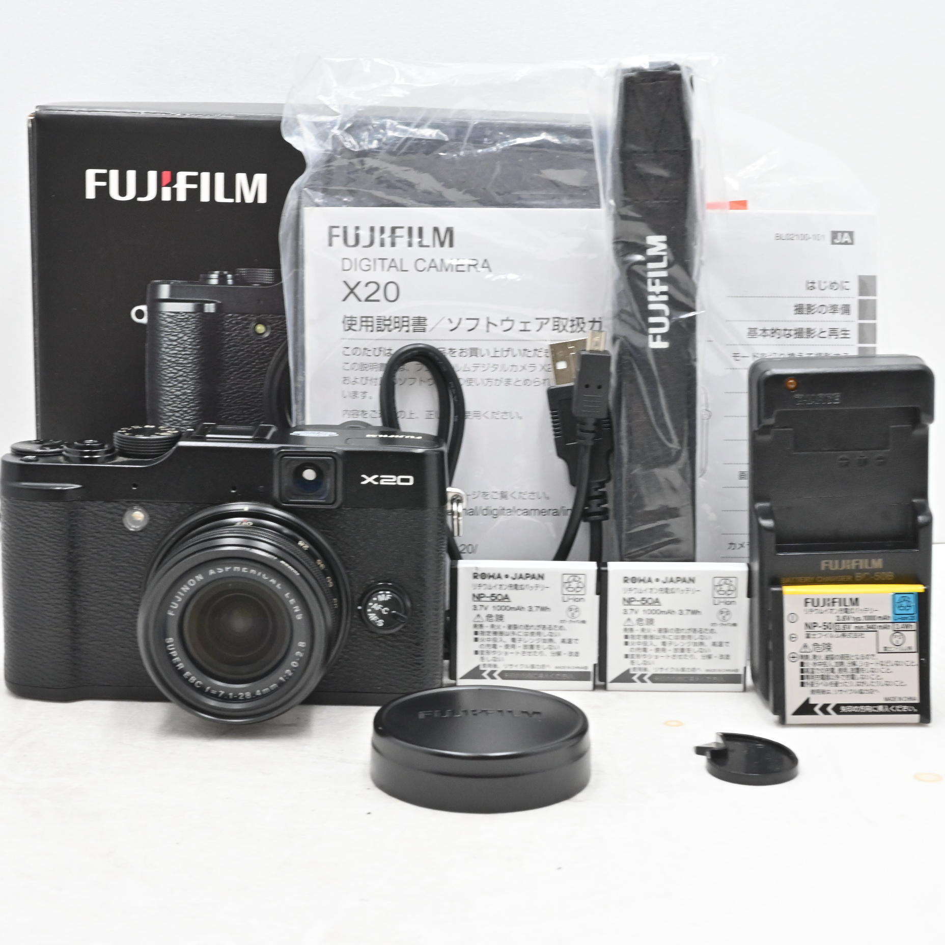 極上品★★★FUJIFILM デジタルカメラ X20B 光学4倍 ブラック F FX-X20B