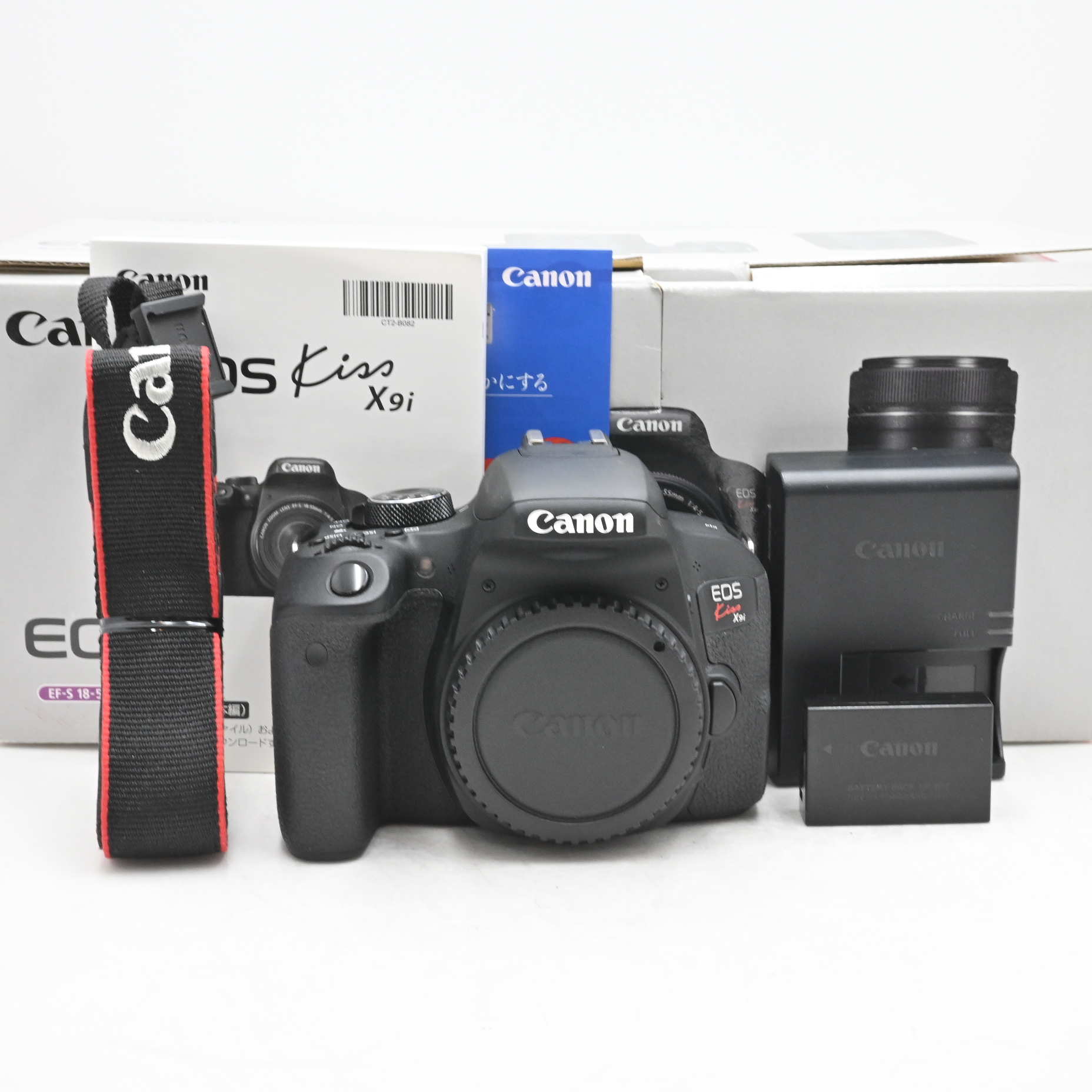 シャッター回数『3820』Canon デジタル一眼レフカメラ EOS Kiss X9i ボディ