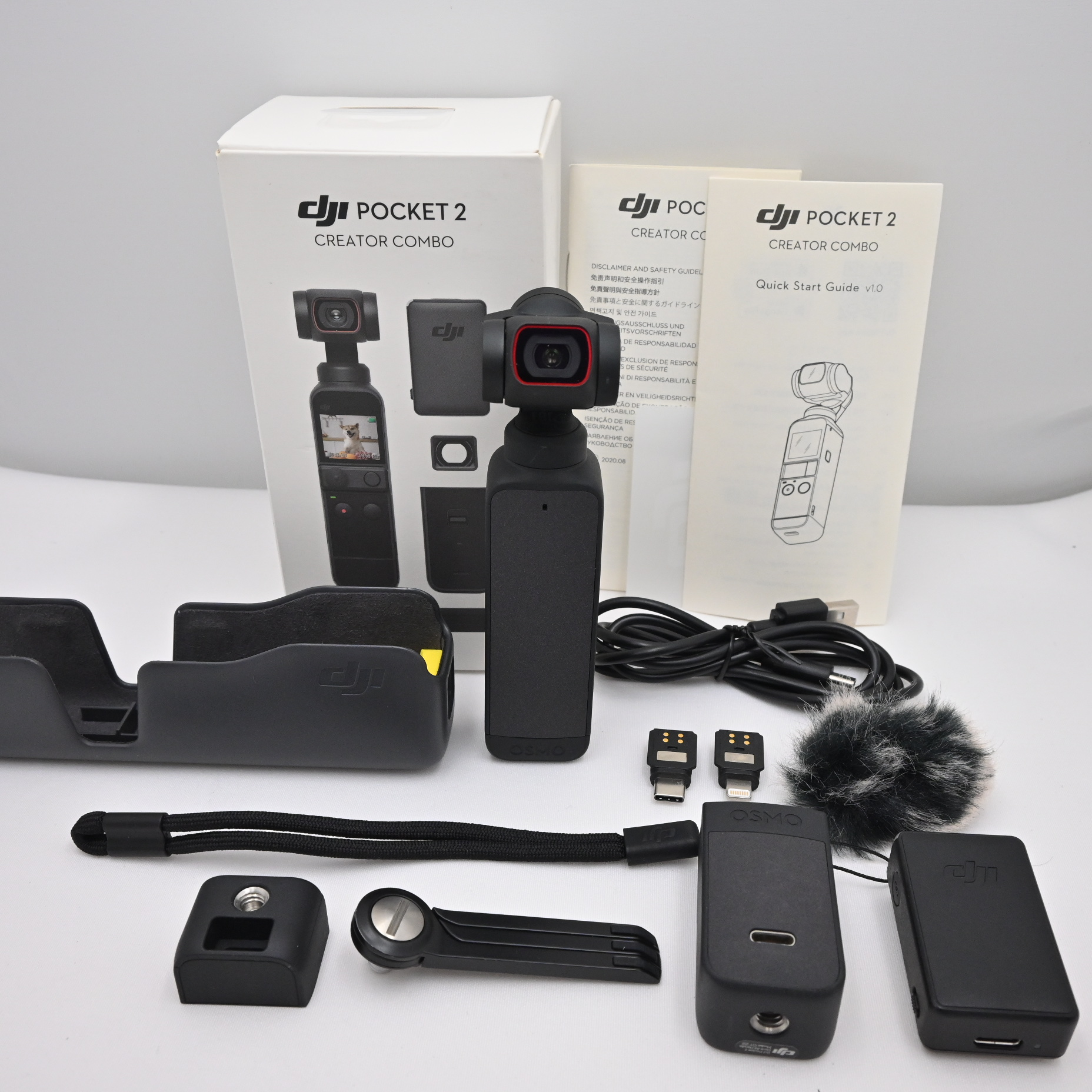 DJI Pocket 2 Creatorコンボ 3軸ジンバル スタビライザー 4Kカメラ、1/1.7インチCMOS 64MP写真 フェイス トラッキング YouTube/Vlog用動画撮影 Android & iPhone対応のポータブル ビデオカメラ ブラック